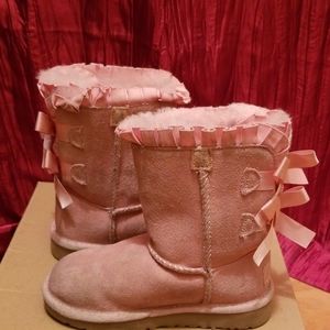 AUTHENTIC UGG Bailey Bow RUFFLES
